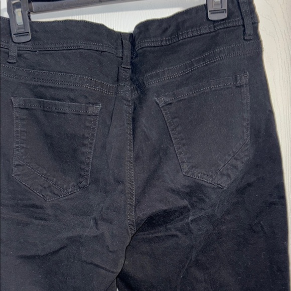Nine West Women's Black Jean Shorts - Picture 7 of 7